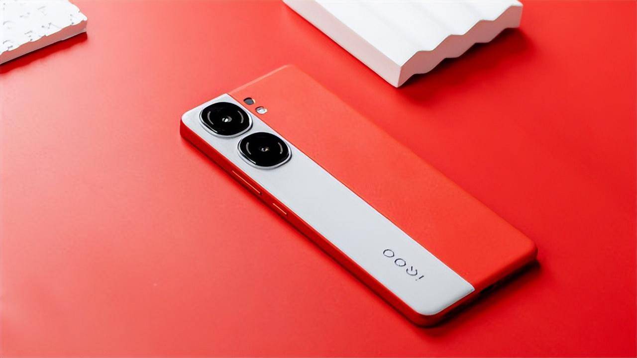 换手机,还在"oppo"和"vivo"间难以抉择吗?这4款"真不"