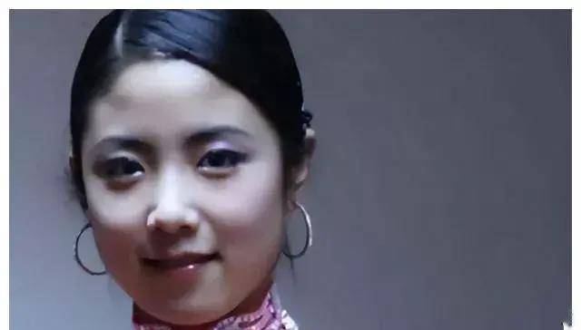 五,思考与展望曹佳睿的故事,给我们带来了深刻的思考.