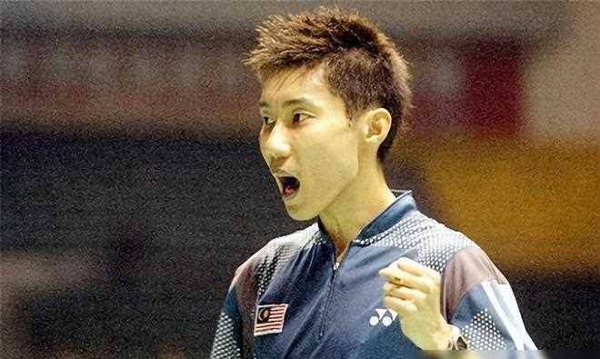 "悲情英雄"李宗伟:为治病症电疗33次喉咙全烂,吃饭时