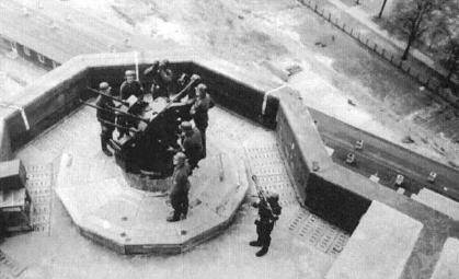 柏林动物园防空塔今与昔:单日让500多苏军伤亡,如今在