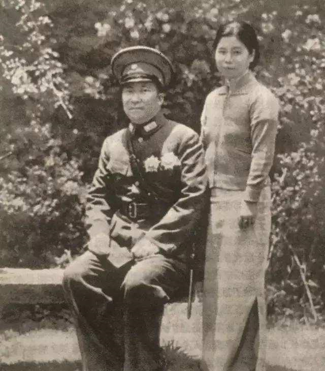 她14岁嫁杨虎城,丈夫去世后她养育六个孩子,却没有一个是亲生的