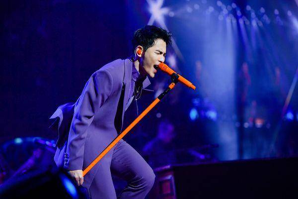 萧敬腾新加坡开工! 无预警松口抛喜讯:今年会有喜_老萧_美食_演出