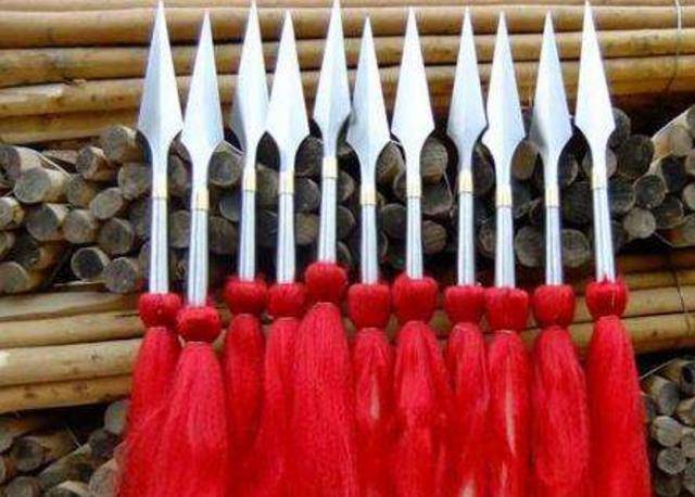 古代长枪上,为什么要装个红缨,不是为了装饰,而是有大用处_原因_的