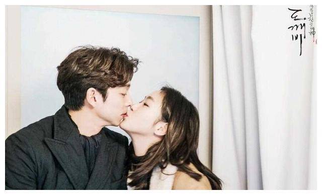 主演iu和李准基的精湛演技让观众们沉浸在四皇子与现代女子解树之间的