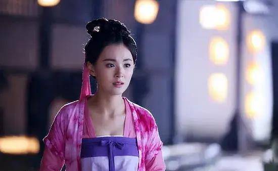 美人制造超豪华阵容美女群像,迪丽热巴5分钟领盒饭,17位谁最美_苏莲衣