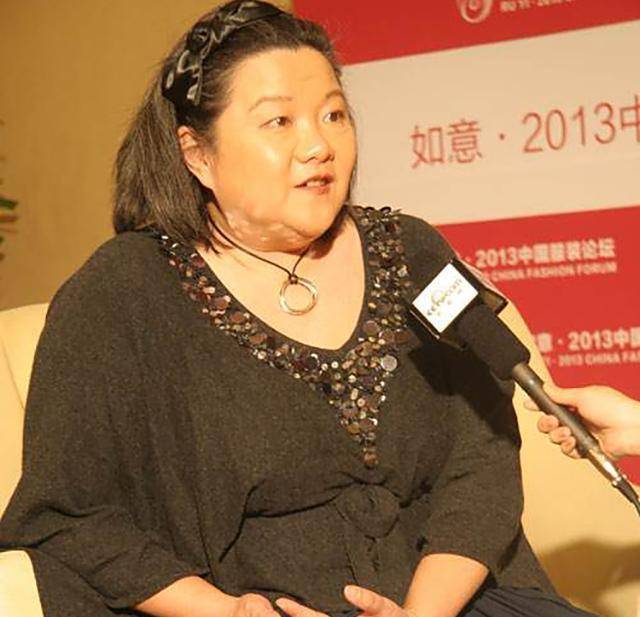 洪晃说:女人得先成全自己,才能成全别人_女性_男人_婚姻