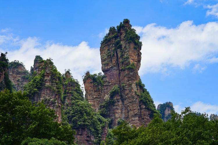 湖南旅游团报名4日游价格，张家界四日游旅游路线推荐，全篇实用