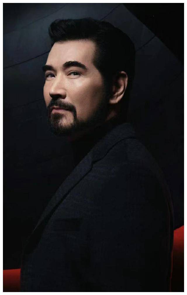 网友伦敦地铁意外遇到费翔,融洽亲切,曾爆纽约春节秘闻!_夫妇_私生活_