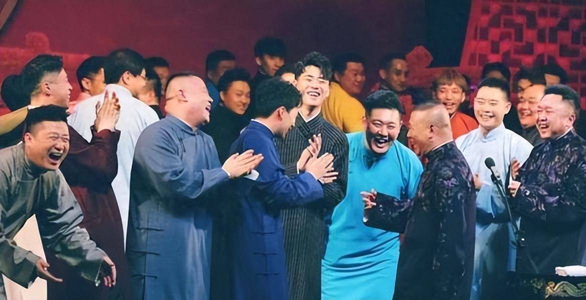 但他们的表演却失去根基,尤其是岳云鹏的春晚相声被群嘲"吃老底",尬出