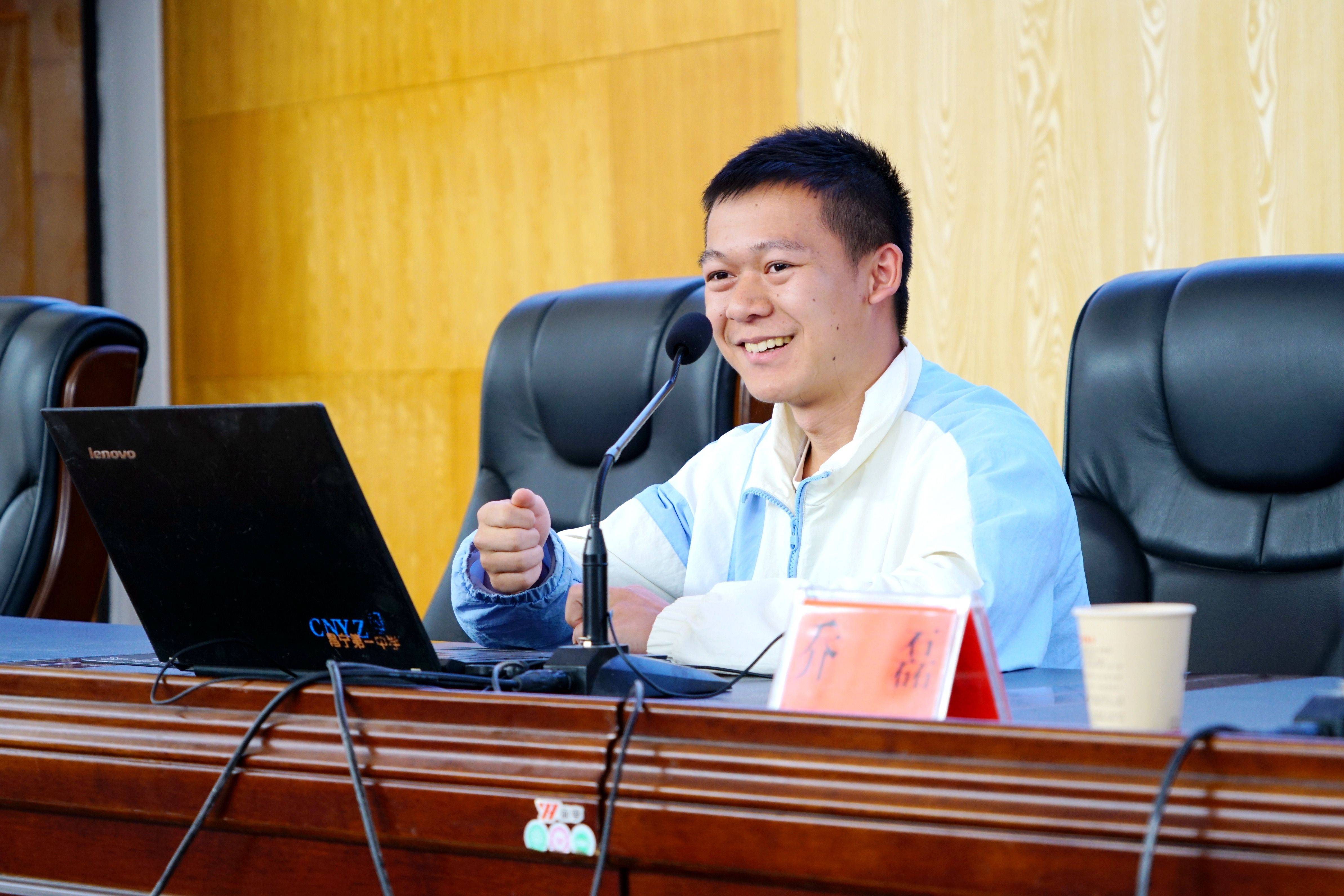 云南昌宁清华学子回乡讲学_高中_昌宁县_同学