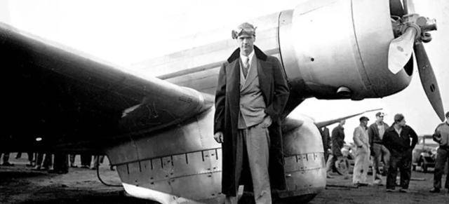 他是美国首个亿万富翁,有164位情人,晚年精神错乱孤苦而终_霍华德