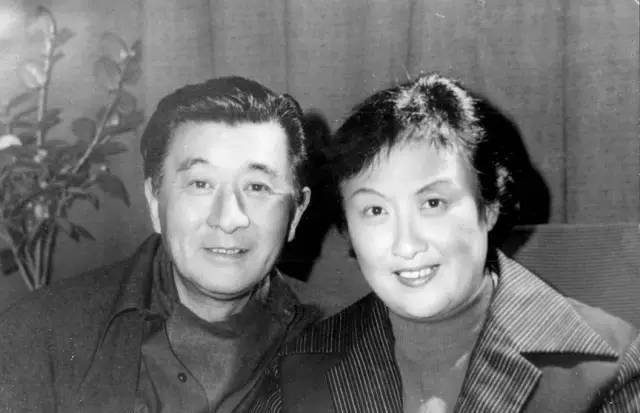 29年后儿子把养母告上法庭_周璇_周伟_孩子