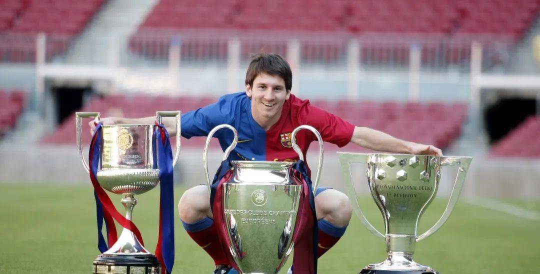 2003年,梅西又代表巴萨队,共出场37次,打入35个进球.