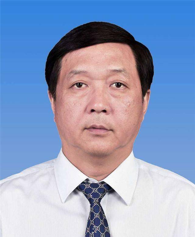 杨伟:15岁险些考上清华,被西工大破格录取,20年后竟成为歼20总设计师