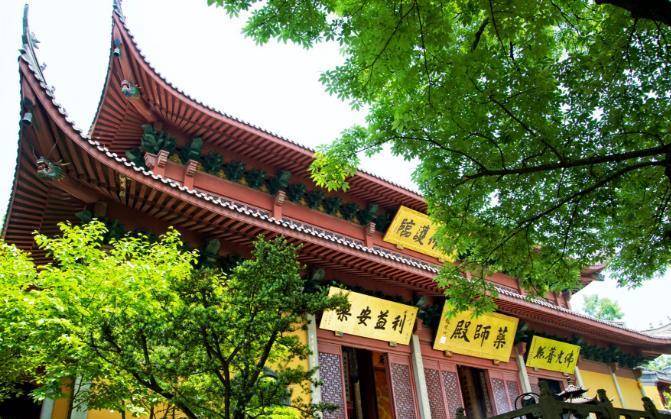 灵隐寺内的一副对联,仅有14个字,却写尽了一生,点醒多少世人_人生_生