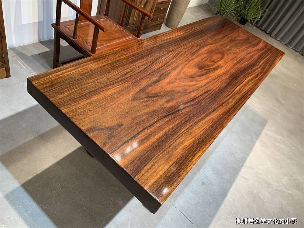 非洲奥坎材质的实木大板茶桌容易开裂吗?_木头_密度_硬度