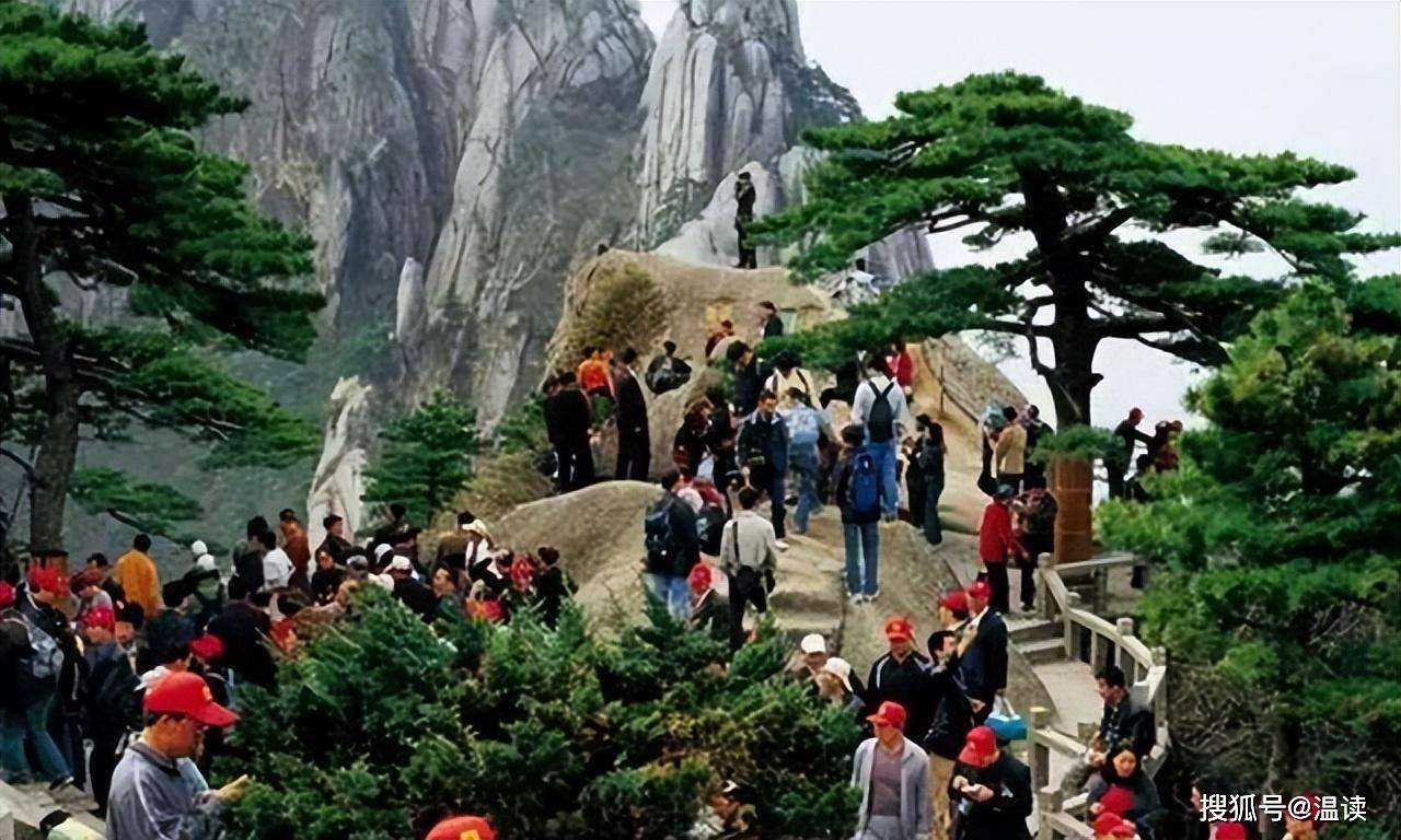 2010年民警舍命救18名复旦学生,不感恩却辩解:牺牲只是概率问题_侯盼