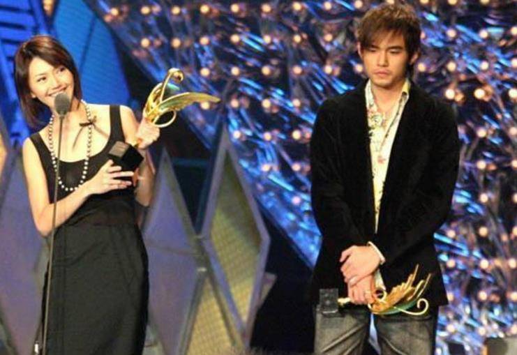 华语乐坛20年,她是唯一一个能打败周杰伦的女歌手_时候_孙燕姿_青春