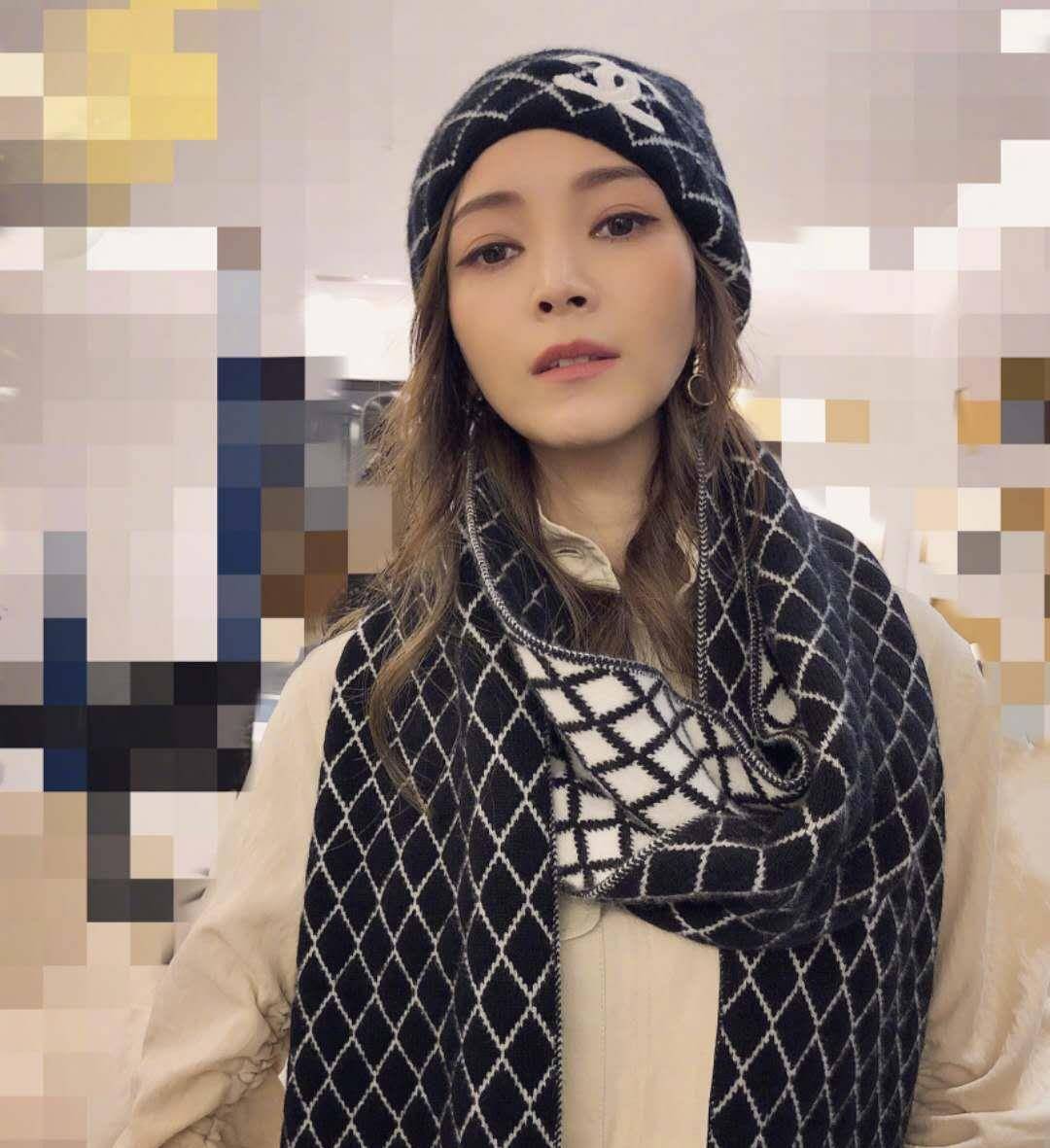 41岁的侯佩岑晒近照,状态不输昆凌,难怪周杰伦一直忘不了_照片_样子