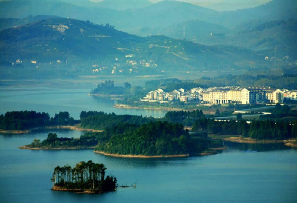 安徽,江苏,浙江三省交界,私藏了一个国家级景区,关键还免费_云湖_宜兴