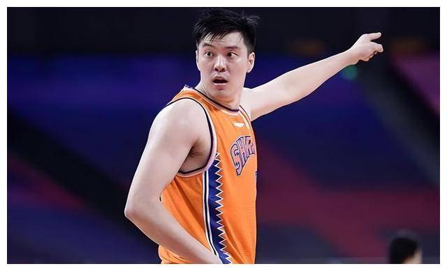 cba裁判体面粉碎,"董瀚麟"搏出头,引无数争议._kuxun_art__html