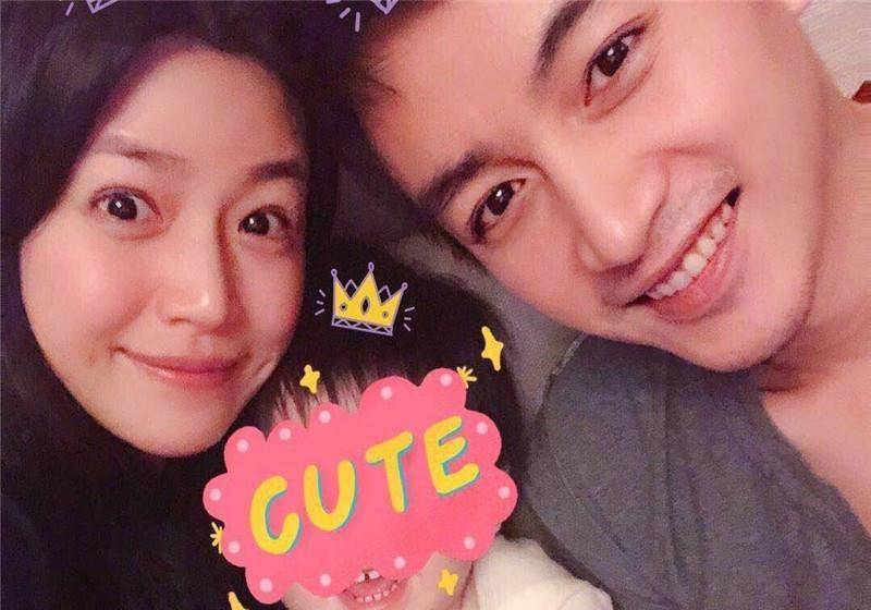 陈晓却一直在工作,前几天还喝王一博等明星一起拍摄了新的电视剧,不