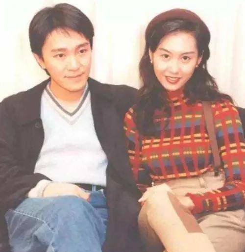 "喜剧之王"周星驰的上位史,从不被看好到逆袭翻盘他用了8年_李小龙