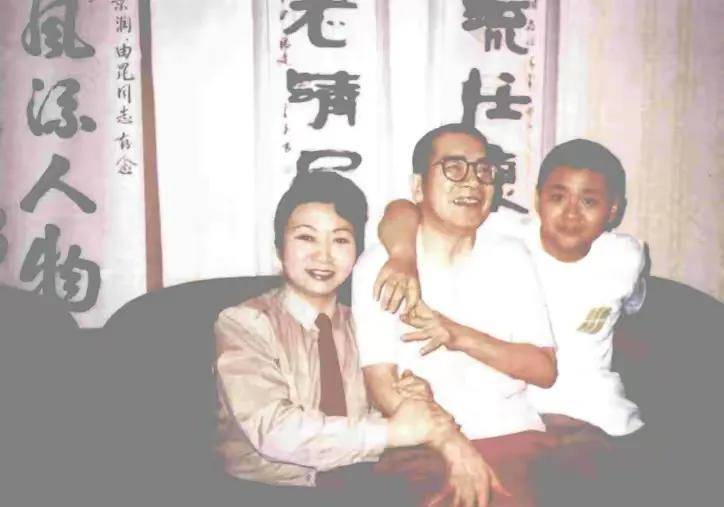 1978年,陈景润向小他18岁的由昆表白,由昆却拒绝:我的脾气不好_单位