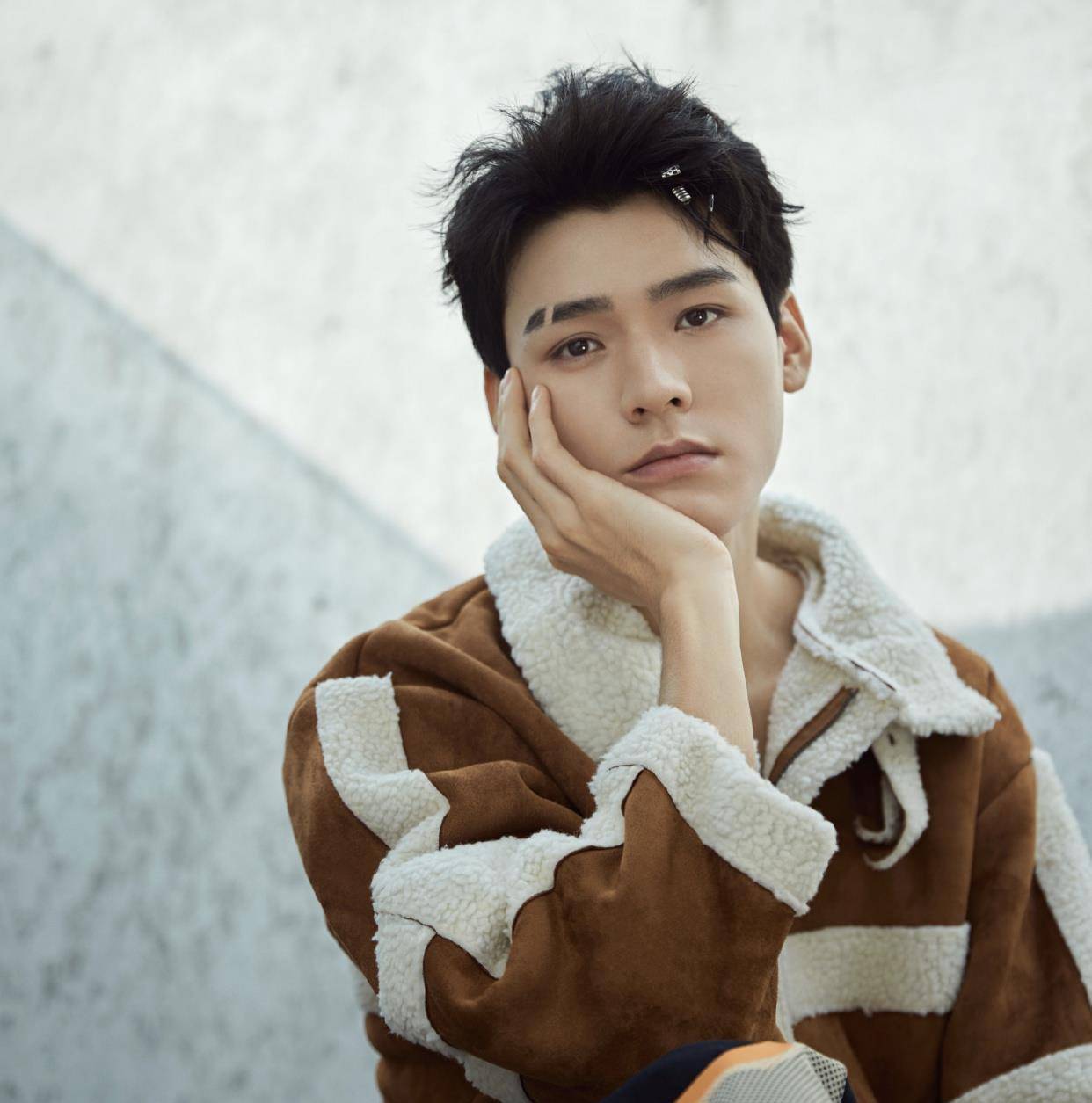 新剧《从结婚开始恋爱》剧照曝光,结婚证太抢眼,女主是肖战闺蜜_龚俊