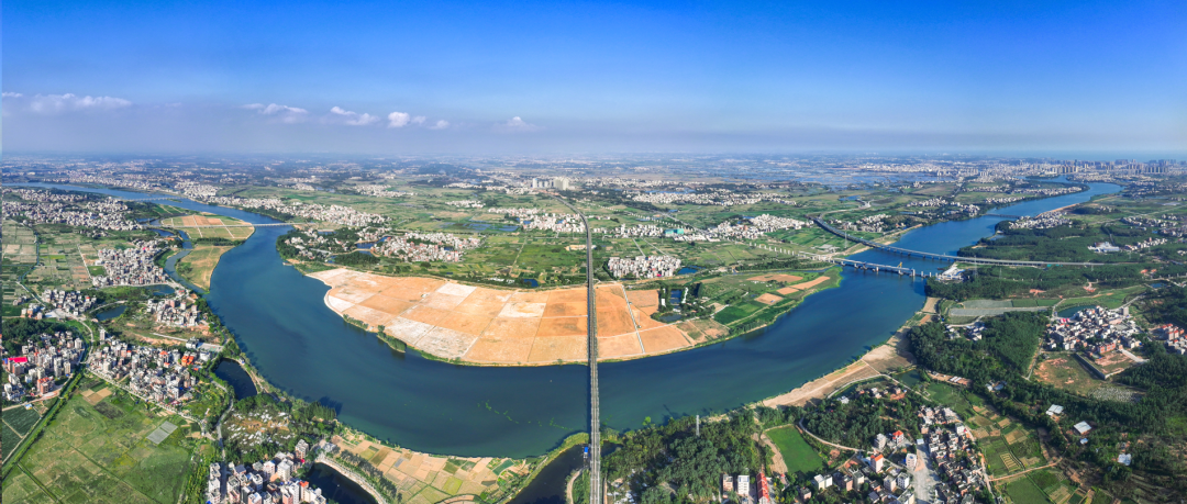 吴川市科技创新推动产业高质量发展大会暨"百千万工程"推进会召开