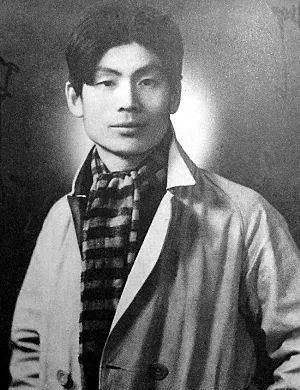 结婚50年,他视妻子如空气,多次家暴,晚年却表白:我们不可分解_萧军