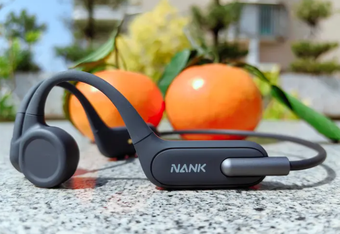 「不交智商税」2024三款游泳耳机测评,南卡、韶音、墨觉谁是王者？