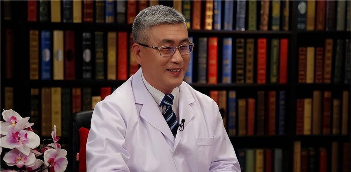 2000年,这位肝癌患者临终前做的决定让他的主管大夫感激一生_栗光明