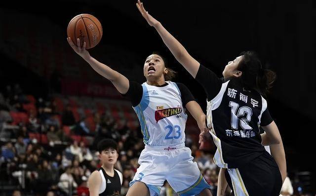 其实面对四川女篮,北京首钢打的还算不错