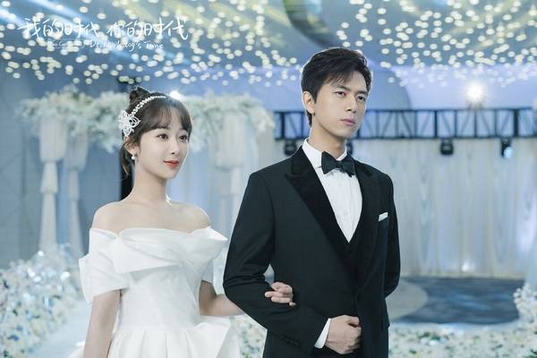 《暴雪时分》小说欲到炸裂,《偷偷》段嘉许变妻奴_图片_来源_微博