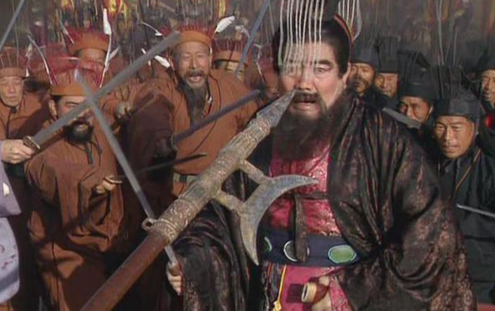三国演义:王允貂蝉巧施连环计,诛杀董卓!都怪他太贪图美色
