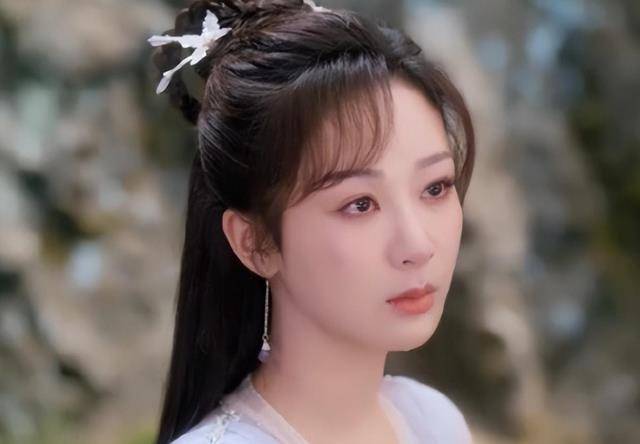 当杨紫跟一群顶级大佬站在一起时,才明白赵丽颖的那句话_网友_变化