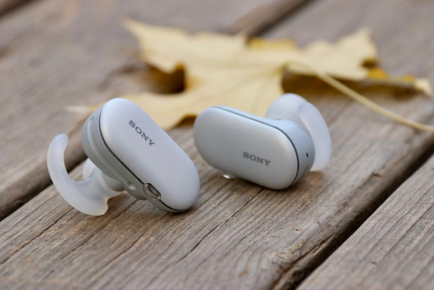 材质佩戴:索尼推出的一款名为wf-sp900的海陆真无线运动耳机,该耳机是