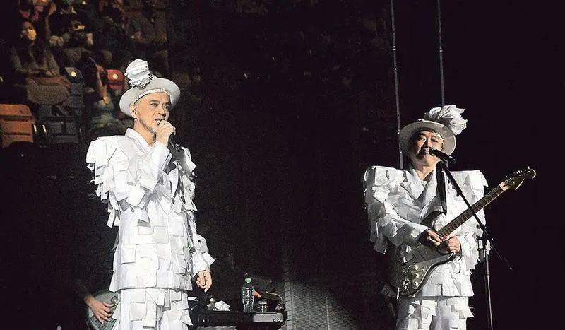 刘以达_黄耀明_合作