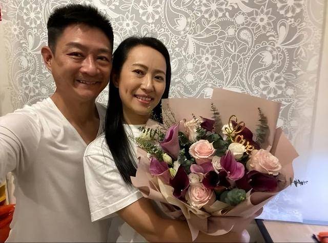 tvb女演员入行23年凭角色入屋,爆哭感谢观众:他们看到我的努力_沈可欣