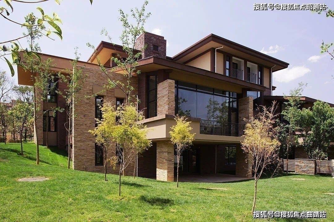 溪麓南郡的设计是从赖特草原式住宅吸取灵感,草原风格最早出现在二十