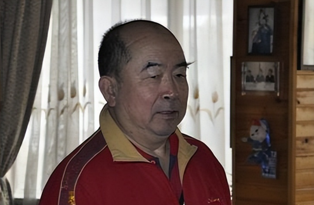 "乒坛名将"梁戈亮:让癌症母亲活到81岁,车祸后与妻子回国定居_乒乓球