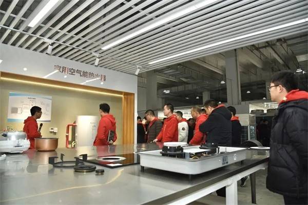 格力全产品实训中心,此实训中心的建成,对客服工作的稳步提升具有重要