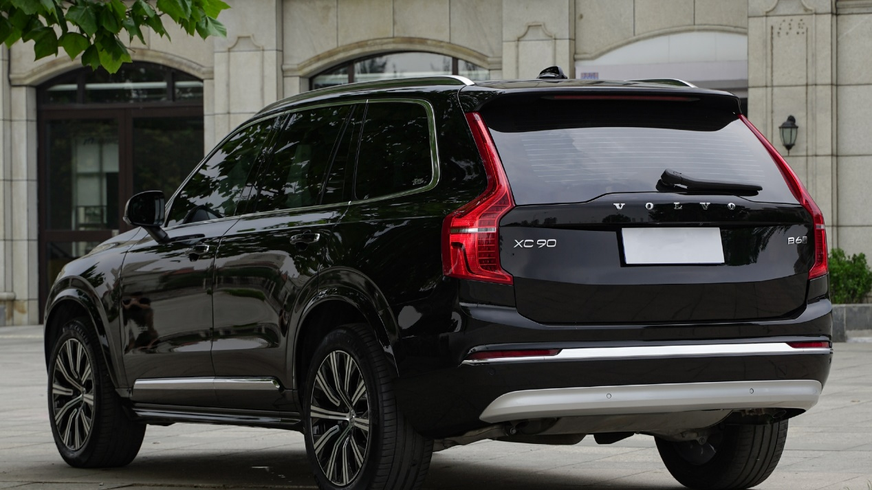 完全不用担心,沃尔沃 xc90拥有pilot assist 领航辅助系统,在定速巡航