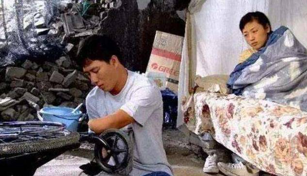 1996年,吉林小伙宋学文捡到一枚"钥匙扣",随后失去双