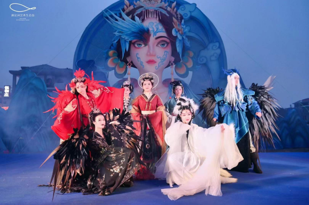 《逆水寒》—九尾狐之舞《向阳而生》—金乌之舞《山海赋》—通天白泽