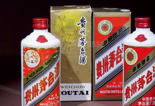 中国最贵的四种白酒,一瓶够买一套房,一般人只能看看