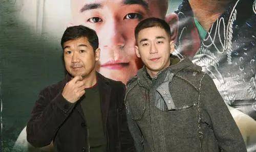 儿子殴打,嫁大17岁富豪丈夫后翻身,她经历了什么_婆婆_张默_事件