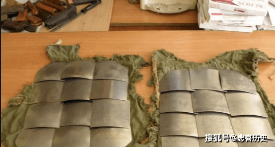 苏联硬质防弹衣探究_背心_钛合金_结构