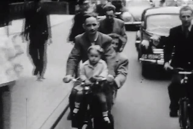 虽然孤儿院收留了熊德龙,但他尚且年幼,没有自保能力不说,还经常被